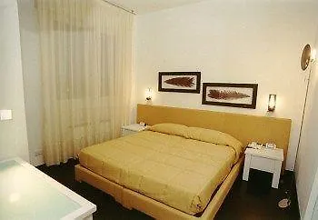 Hotel Angi 포소